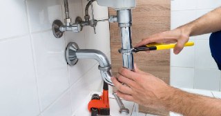 Сантехнические работы Мончегорск цена 473 руб. Услуги сантехника